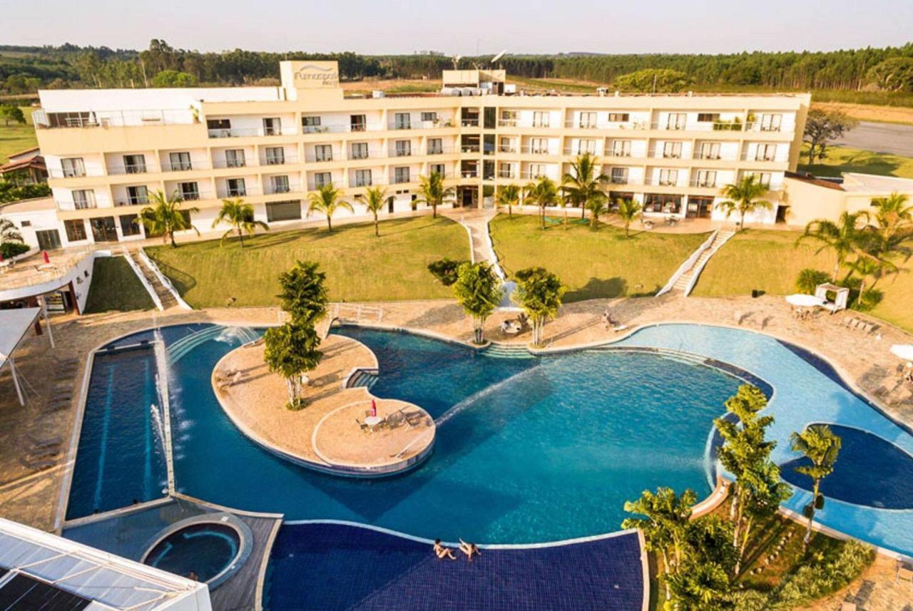 Ramada By Wyndham Furnaspark Formiga Exterior foto